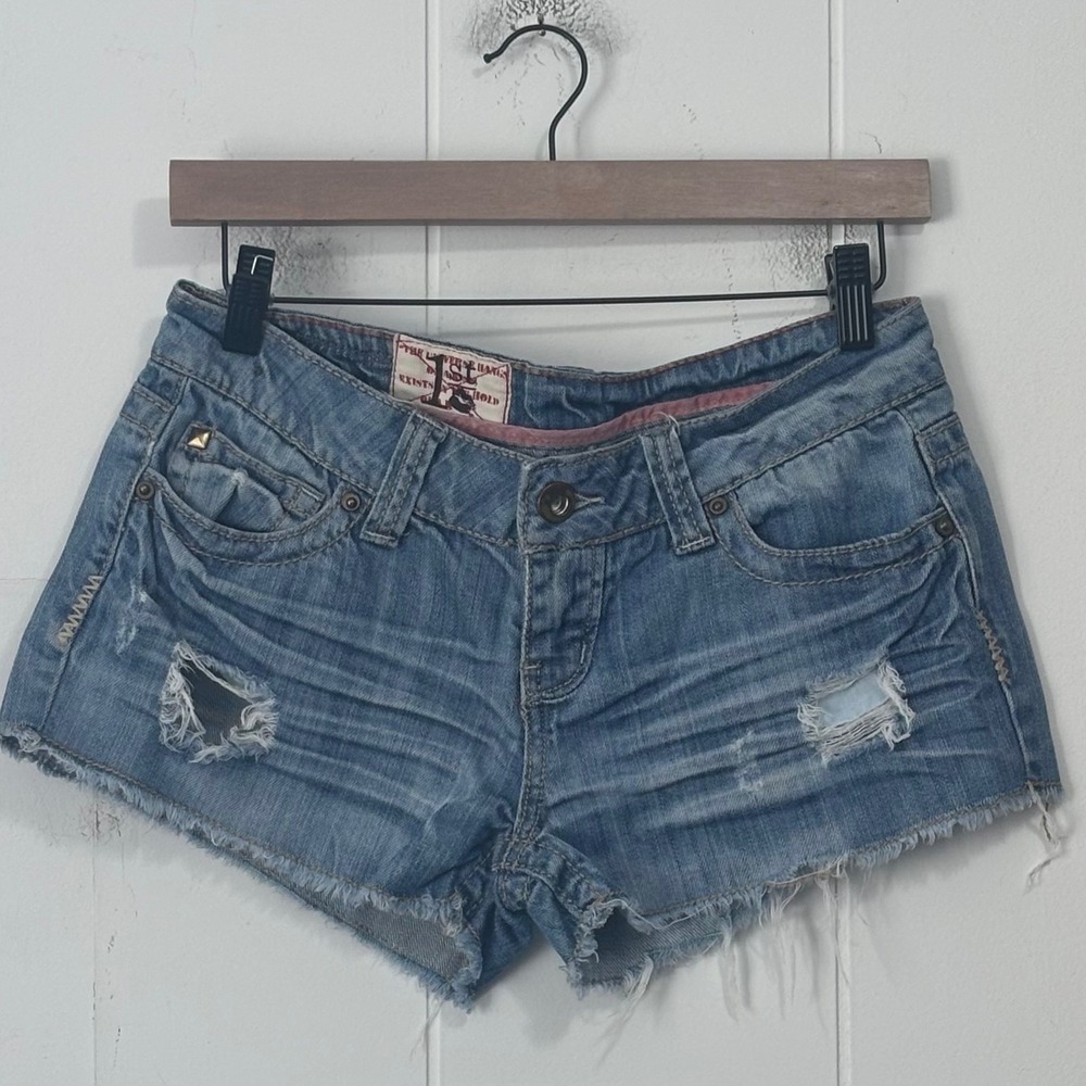 1st Kiss Womens Distressed Denim Shorts Medium Wash Studded Y2K Low Rise Shorts
